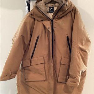 NIKE SPORTSWEAR TCH PCK PARKA